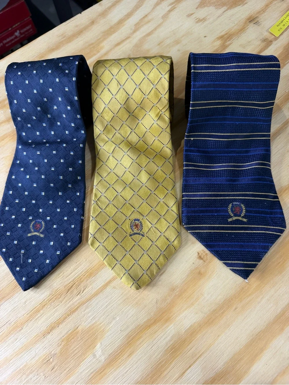 Tommy Hilfiger Men’s Silk Necktie Lot of 3 Crest Logo Blue Gold Geometric